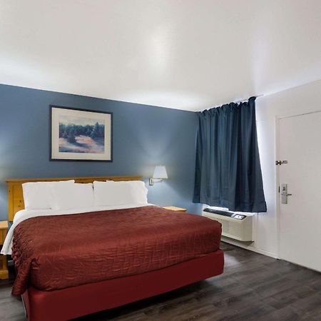 Rodeway Inn & Suites Sidney Historic Downtown I-80 Zewnętrze zdjęcie