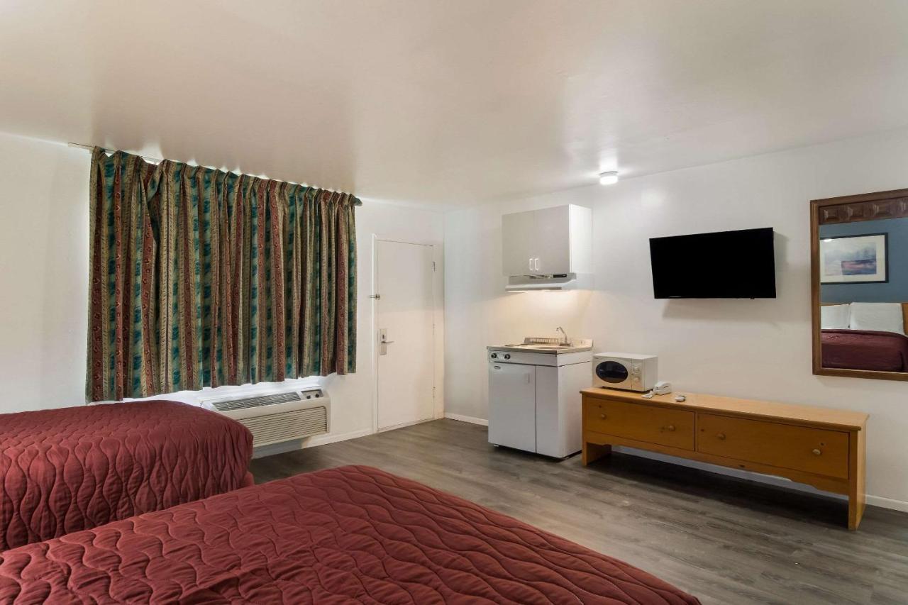 Rodeway Inn & Suites Sidney Historic Downtown I-80 Zewnętrze zdjęcie
