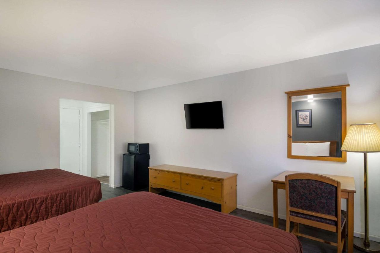 Rodeway Inn & Suites Sidney Historic Downtown I-80 Zewnętrze zdjęcie